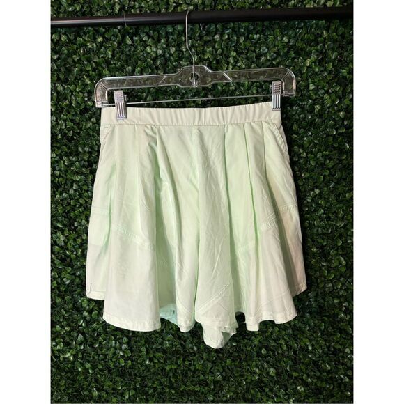 Free People Center Court Short High Rise NWT Aqua Glass Flowy Sz Small - Picture 1 of 6
